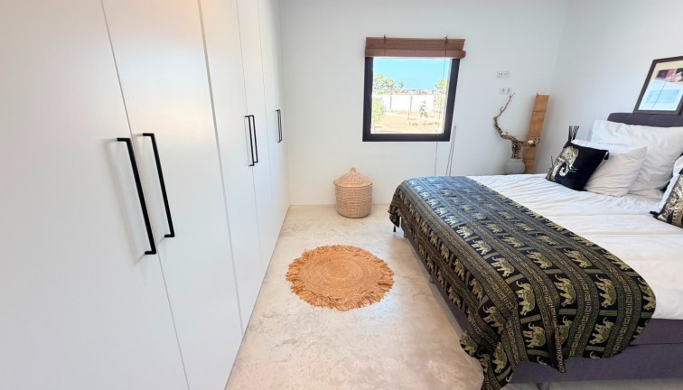 Resale - Chalet - Pinoso