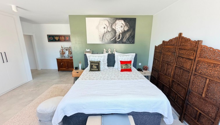 Resale - Chalet - Pinoso