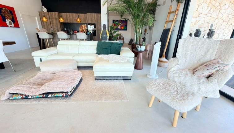 Resale - Chalet - Pinoso