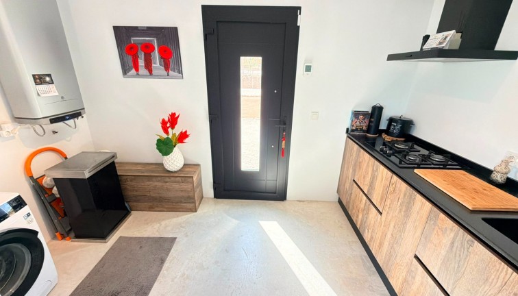 Resale - Chalet - Pinoso