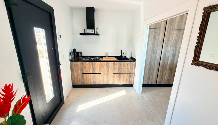 Resale - Chalet - Pinoso