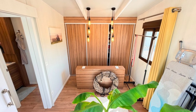 Resale - Chalet - Pinoso