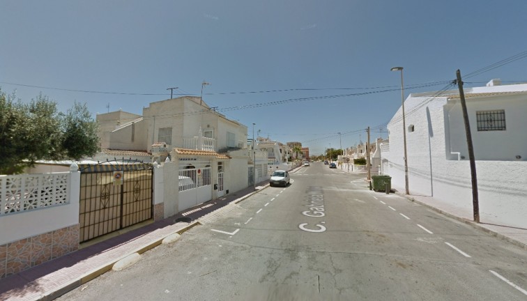Reventa - Casa adosada - Torrevieja