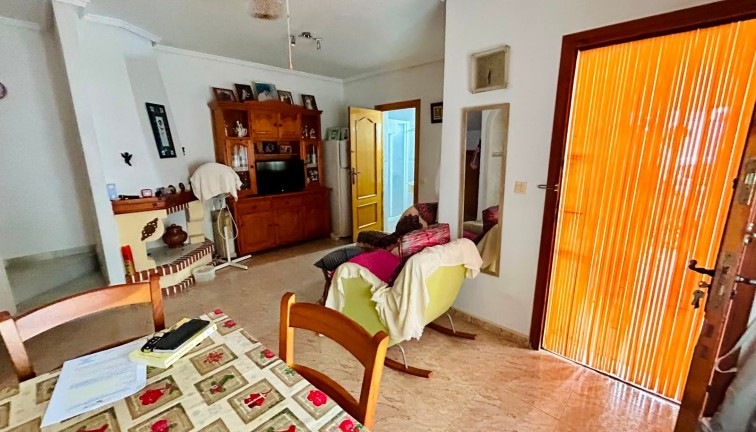 Reventa - Casa adosada - Torrevieja