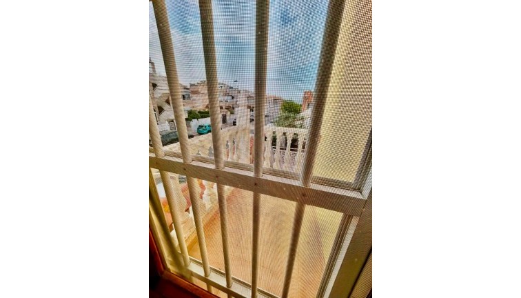 Reventa - Casa adosada - Torrevieja