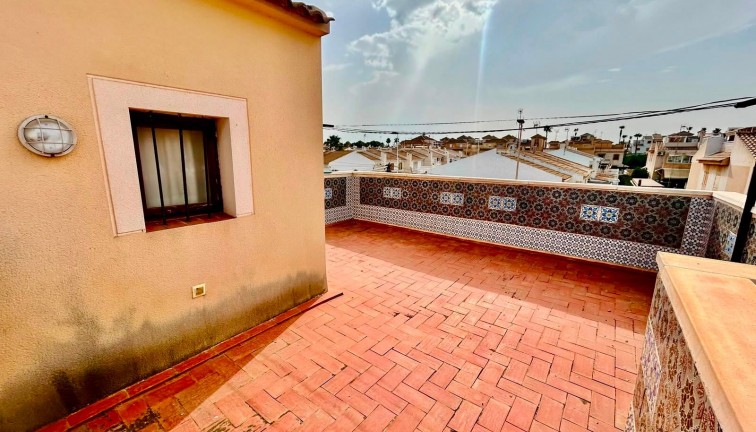 Reventa - Casa adosada - Torrevieja