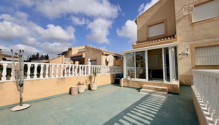 Jälleenmyynti - Erillistalo - Orihuela - Los Balcones