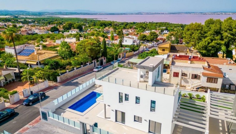 Resale - Chalet - Torrevieja - Los Balcones