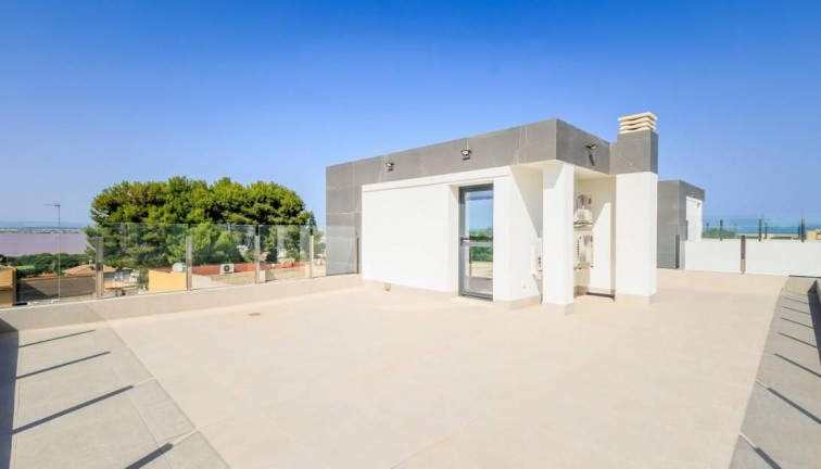 Resale - Chalet - Torrevieja - Los Balcones