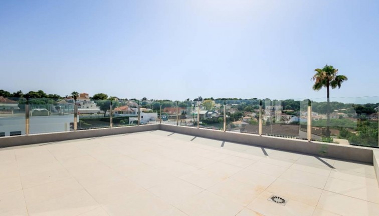 Resale - Chalet - Torrevieja - Los Balcones