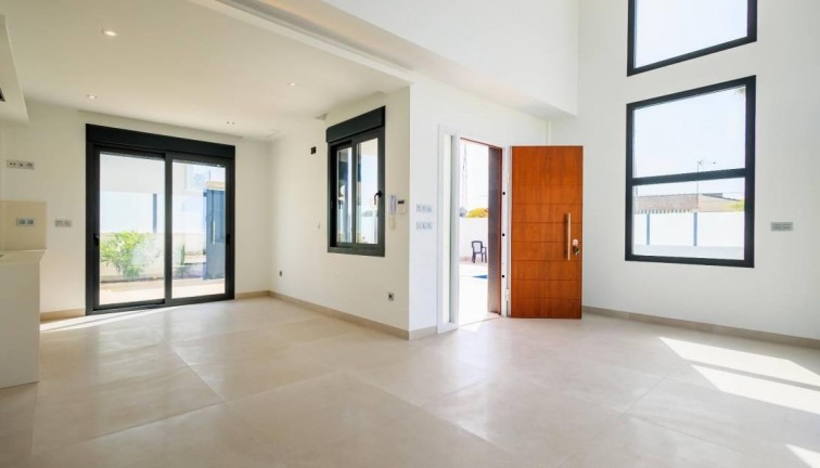 Resale - Chalet - Torrevieja - Los Balcones
