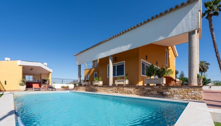 Resale - Chalet - Orihuela