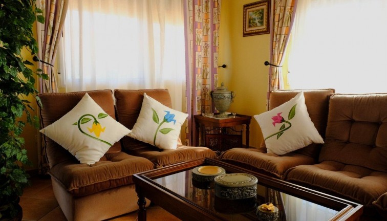 Resale - Chalet - Orihuela