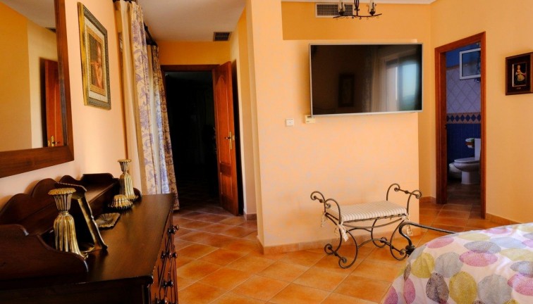 Resale - Chalet - Orihuela