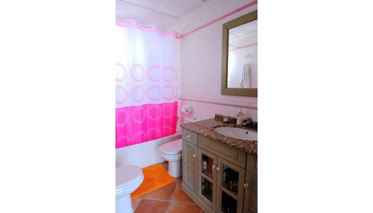 Resale - Chalet - Orihuela