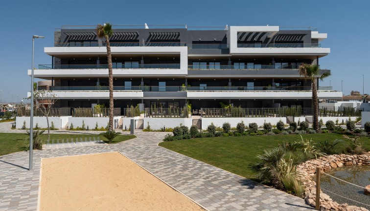 Uudistuotanto - Asunto - Torrevieja