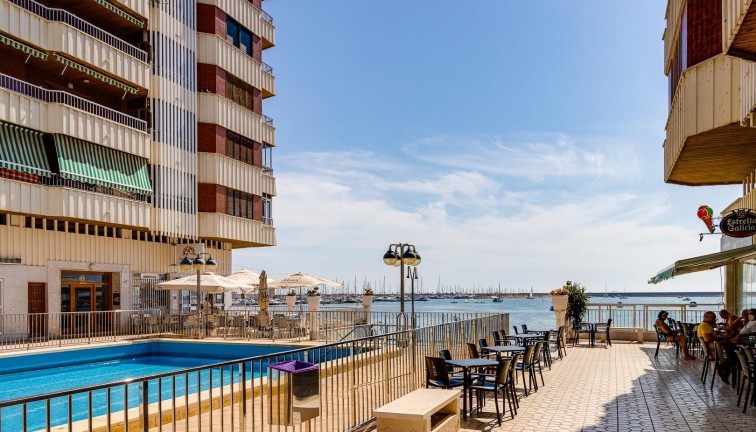 Jälleenmyynti - Asunto - Torrevieja - Acequion