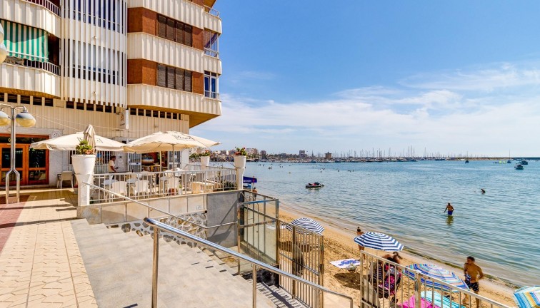 Jälleenmyynti - Asunto - Torrevieja - Acequion