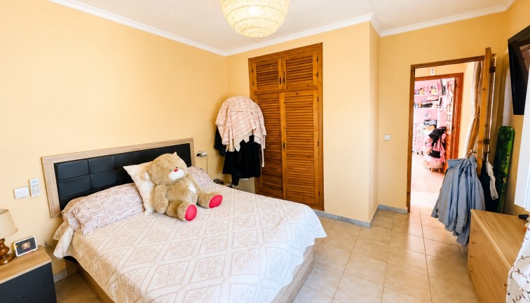 Resale - Chalet - Torrevieja - La Siesta