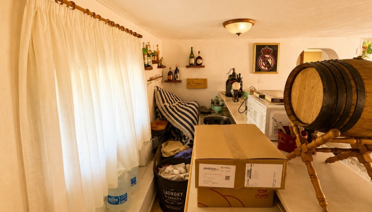 Resale - Chalet - Torrevieja - La Siesta