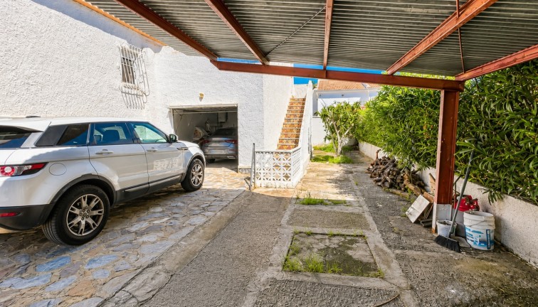 Resale - Chalet - Torrevieja - La Siesta