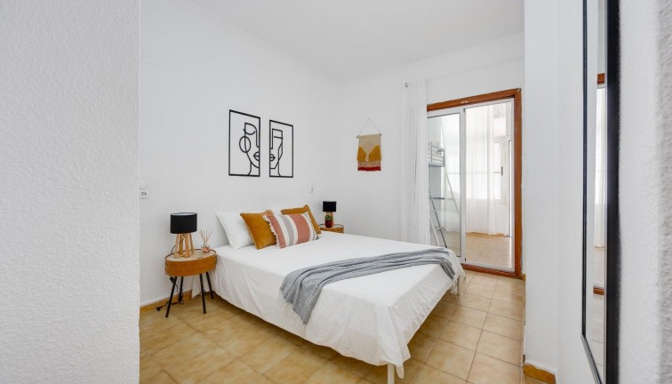 Jälleenmyynti - Asunto - Torrevieja - Playa del Cura