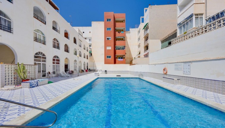Jälleenmyynti - Asunto - Torrevieja - Playa del Cura