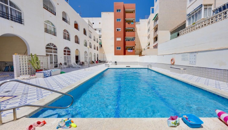 Jälleenmyynti - Asunto - Torrevieja - Playa del Cura
