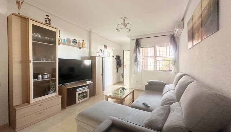 Resale - Bungalow - Torrevieja