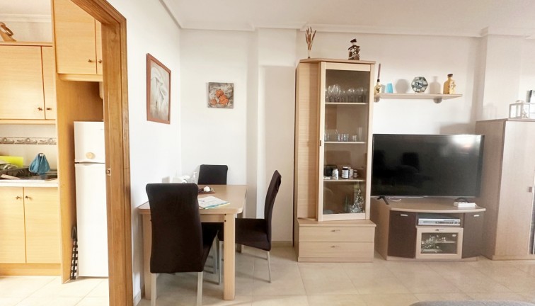 Resale - Bungalow - Torrevieja