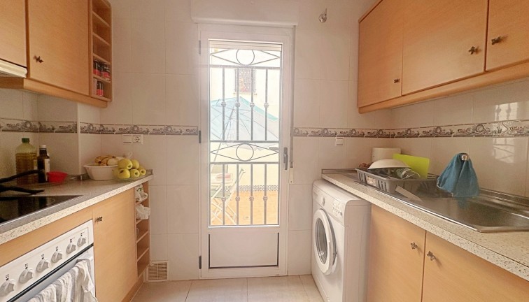 Resale - Bungalow - Torrevieja