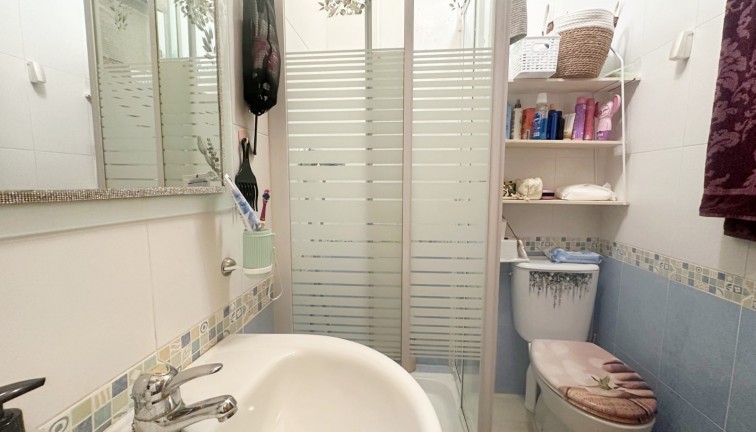 Resale - Bungalow - Torrevieja
