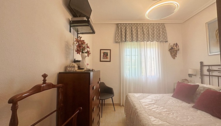 Återförsäljning - Bungalow - Torrevieja - Aguas Nuevas