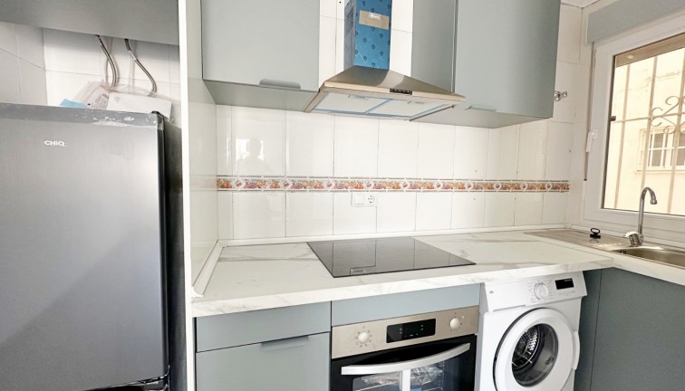 Reventa - Apartamento dúplex - Torrevieja