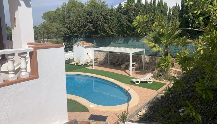Resale - Chalet - Villamartín