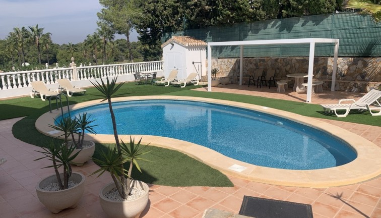 Resale - Chalet - Villamartín