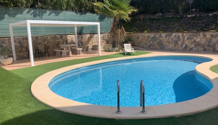 Resale - Chalet - Villamartín