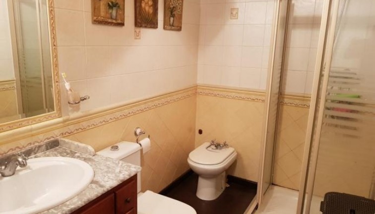 Resale - Chalet - Torrevieja - Aguas Nuevas
