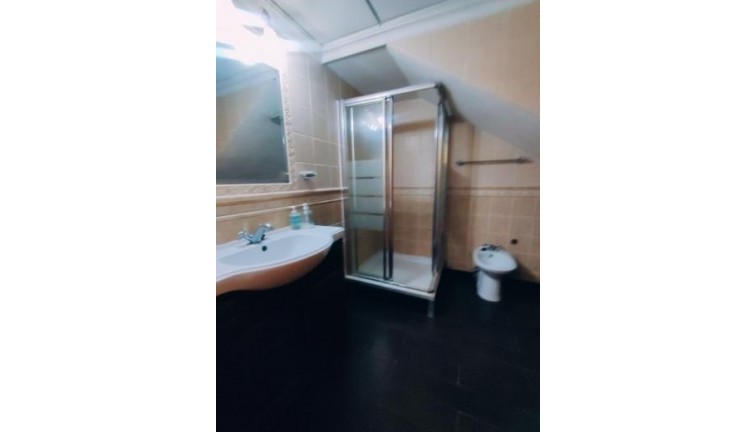 Resale - Chalet - Torrevieja - Aguas Nuevas