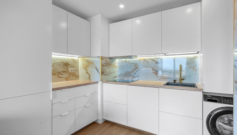 Resale - Apartment - Torrevieja - Punta Prima
