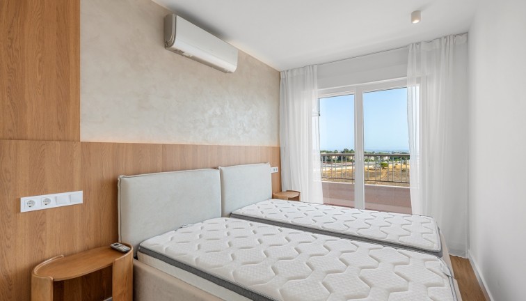 Resale - Apartment - Torrevieja - Punta Prima