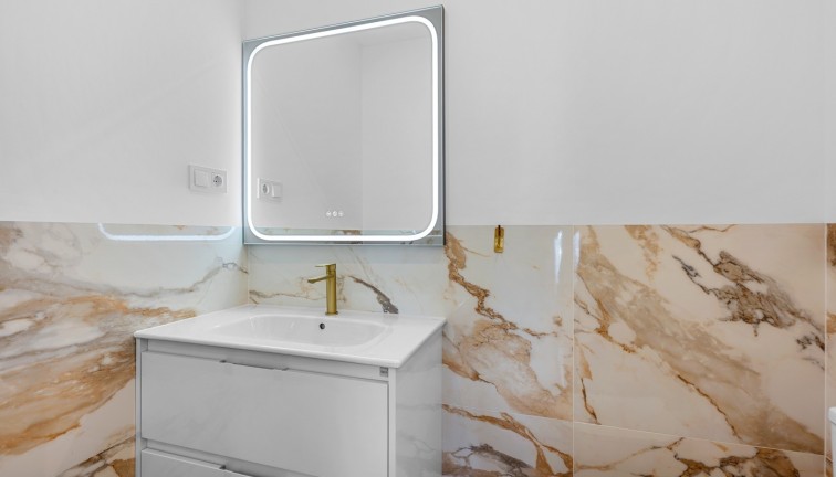 Resale - Apartment - Torrevieja - Punta Prima