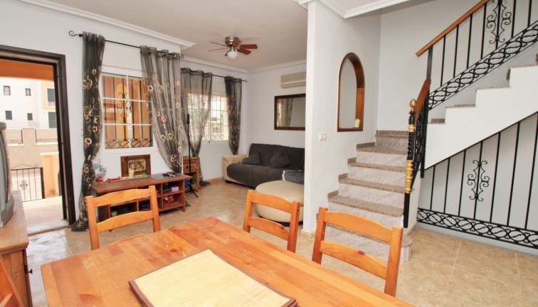 Resale - Semi-Detached - Villamartín