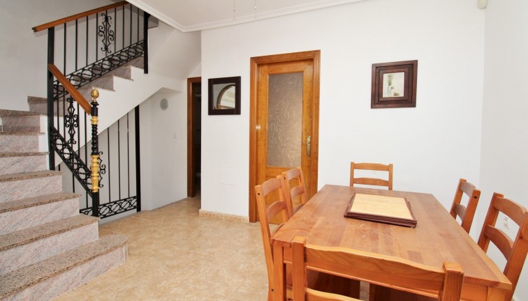 Resale - Semi-Detached - Villamartín