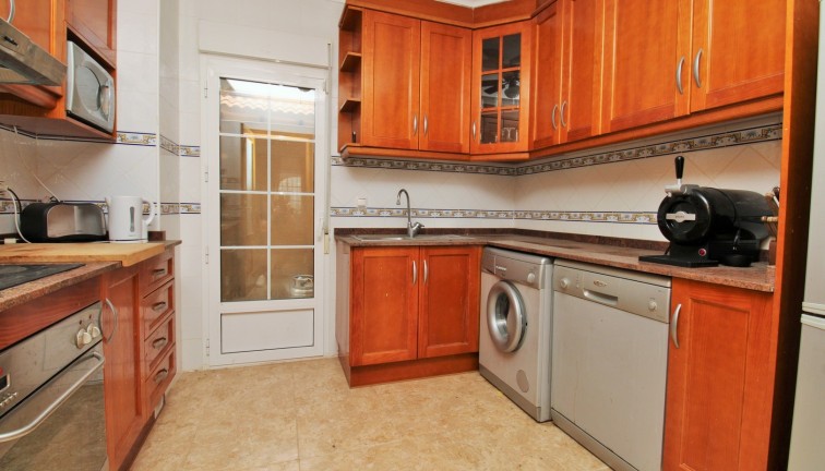 Resale - Semi-Detached - Villamartín
