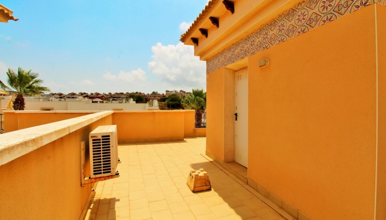 Resale - Semi-Detached - Villamartín