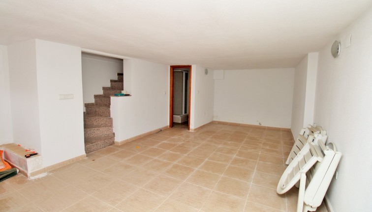 Resale - Semi-Detached - Villamartín
