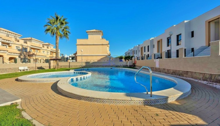 Resale - Semi-Detached - Villamartín