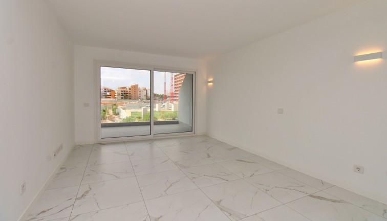 Resale - Apartment - Punta Prima