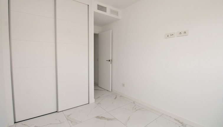 Resale - Apartment - Punta Prima